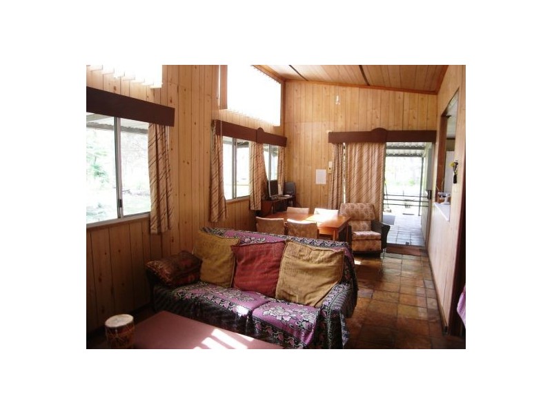 233 Pacific Dr, Deepwater QLD 4674