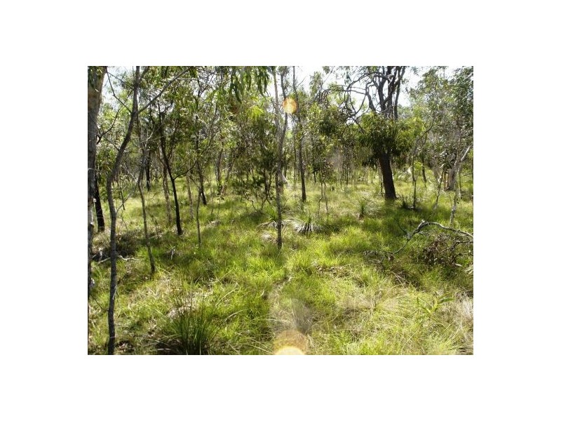 233 Pacific Dr, Deepwater QLD 4674