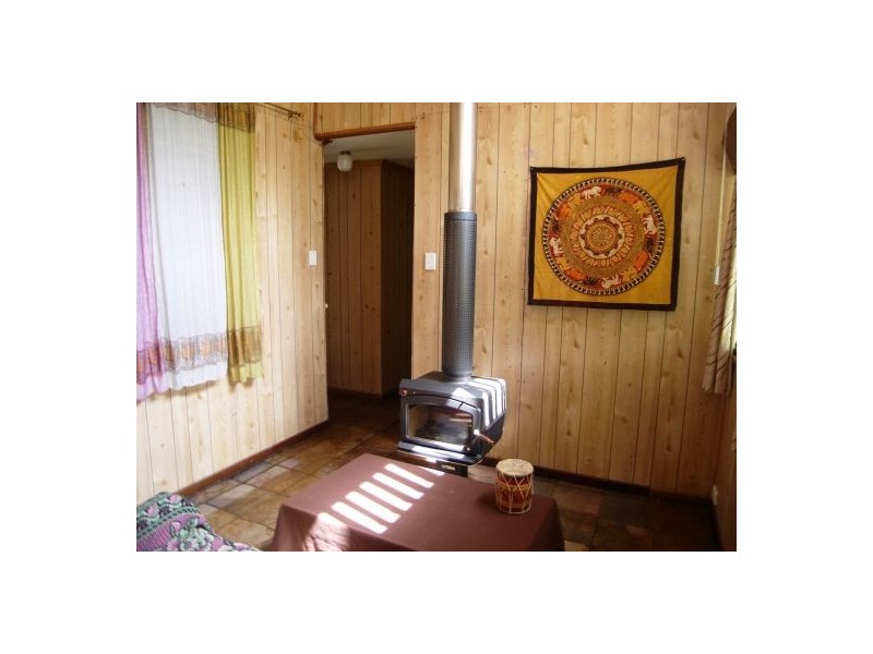 233 Pacific Dr, Deepwater QLD 4674