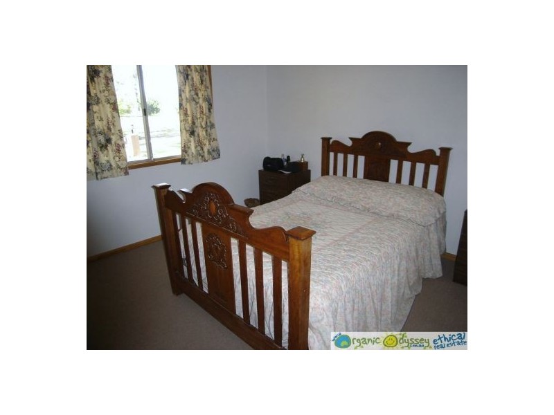 1434  Tableland Rd, Mount Maria QLD 4674