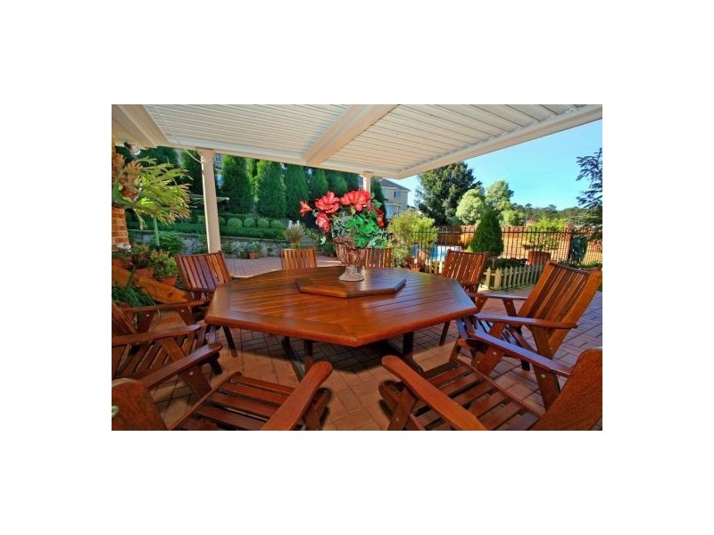 4 Lyndhurst Court, West Pennant Hills NSW 2125