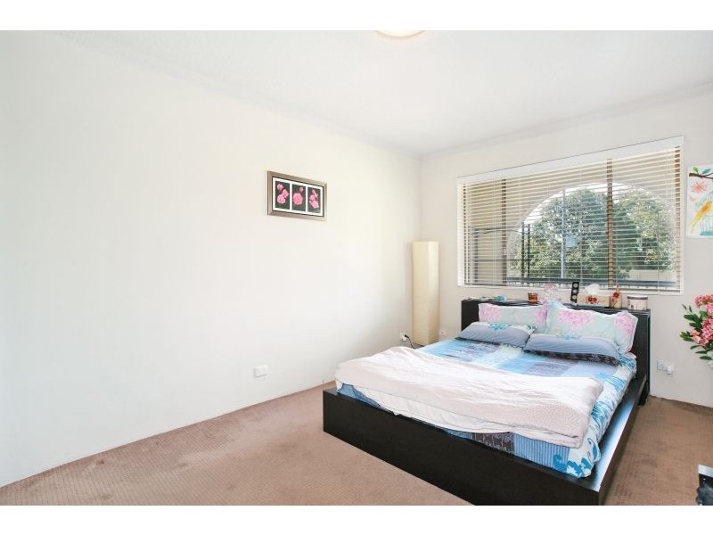 2/33 Burrows Street, Arncliffe NSW 2205
