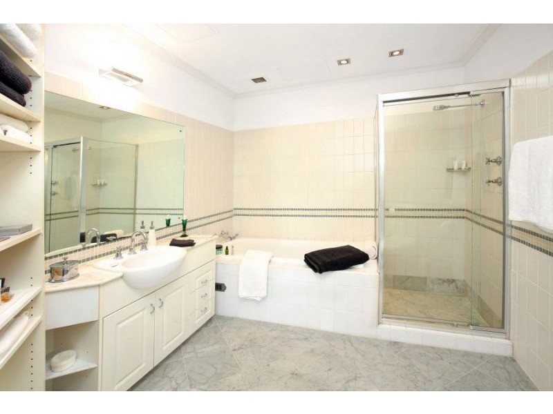 402/22 Sir John Young Crescent, Woolloomooloo NSW 2011