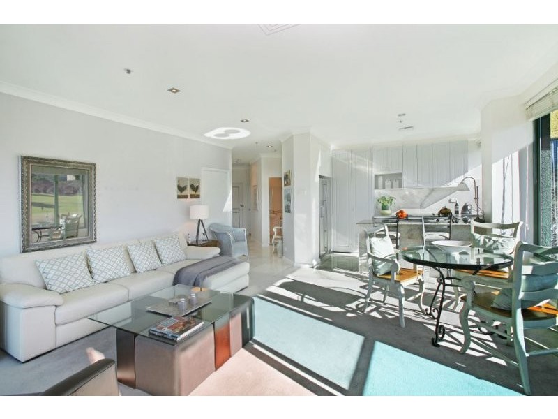 402/22 Sir John Young Crescent, Woolloomooloo NSW 2011