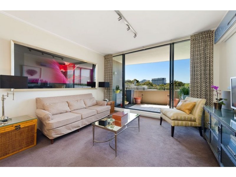 E604/1-11 Hunter Street, Waterloo NSW 2017