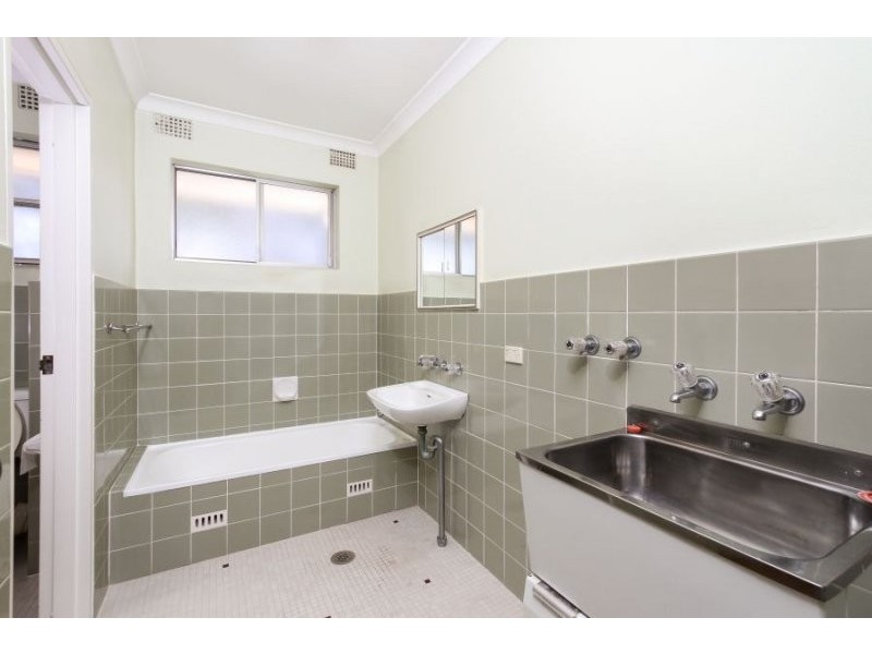 9/142 Ernest Street, Crows Nest NSW 2065