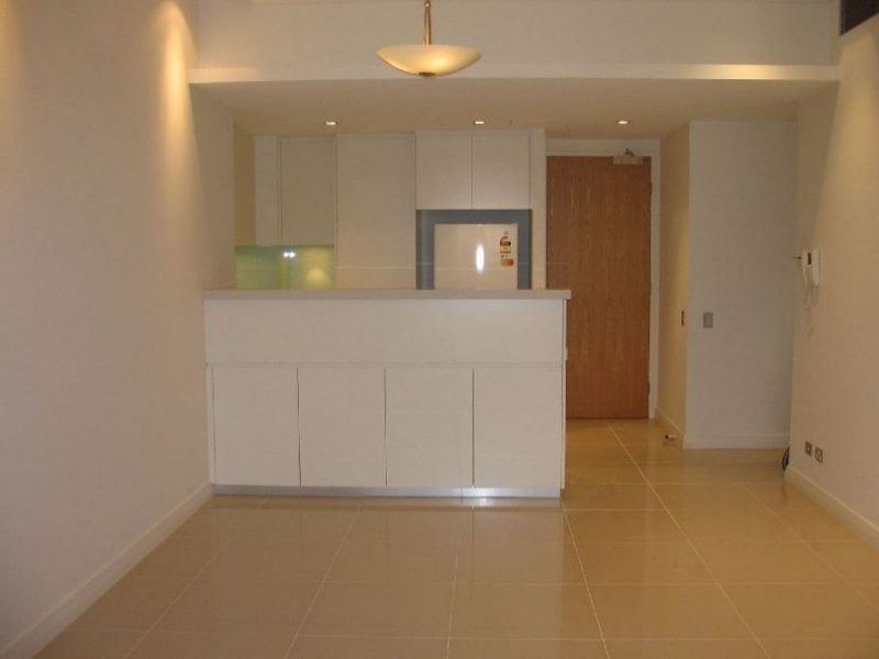 708/8 Glen Street, Milsons Point NSW 2061