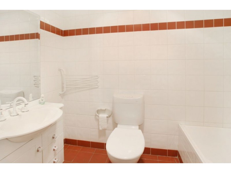 210/402-420 Pacific Highway, Crows Nest NSW 2065