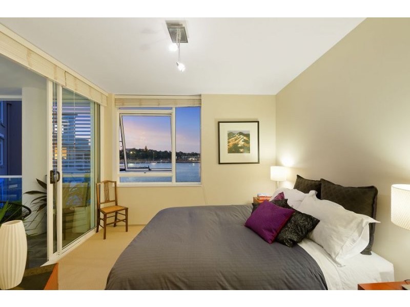 702/32 Refinery Drive, Pyrmont NSW 2009