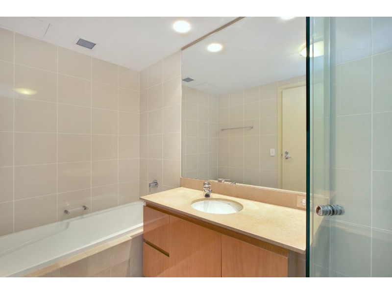 Penthouse 9/1 Murray Street, Pyrmont NSW 2009