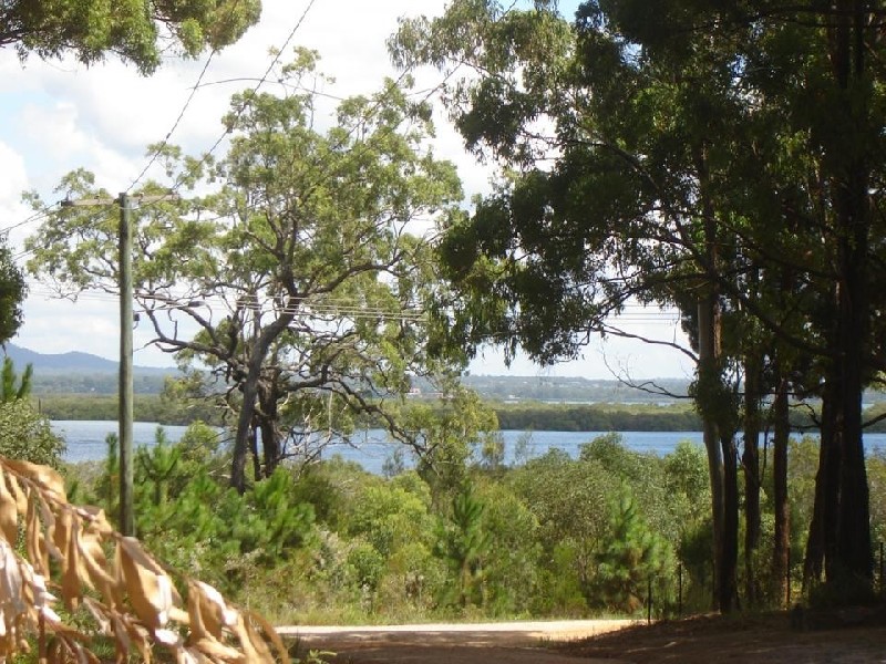 17 Brolga Street, Macleay Island QLD 4184