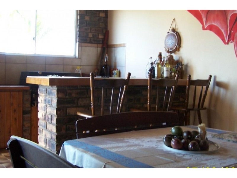 35 Florence Street, Macleay Island QLD 4184