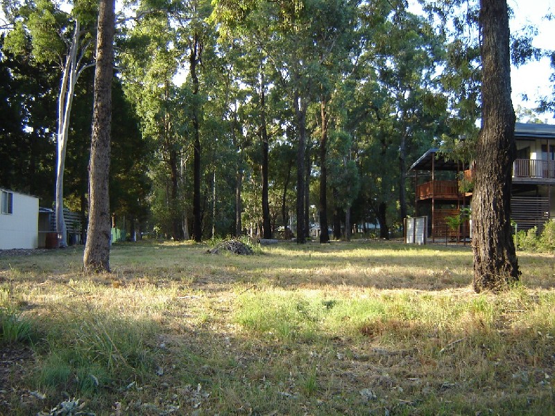 24 Kalara Street, Macleay Island QLD 4184