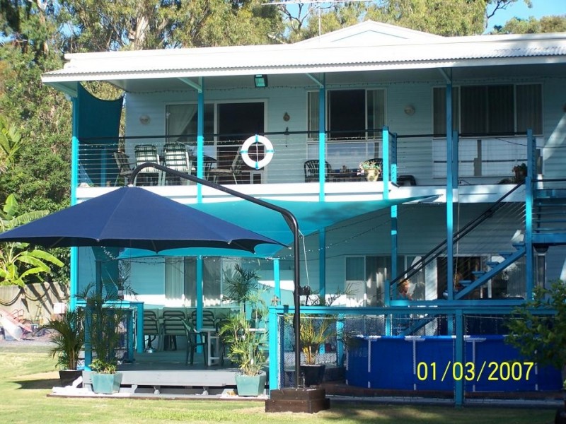 19 Coondooroopa Drive, Macleay Island QLD 4184