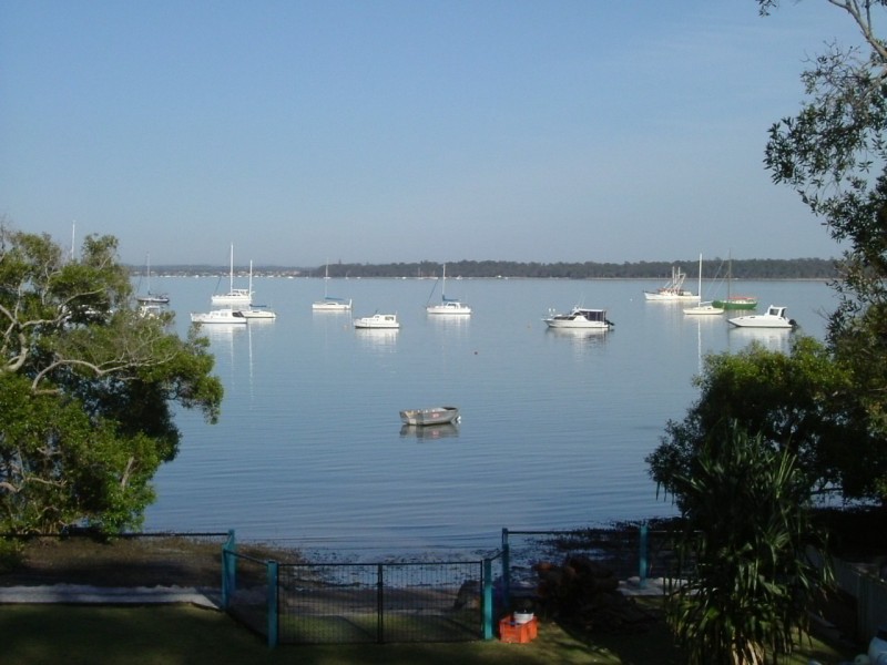 19 Coondooroopa Drive, Macleay Island QLD 4184