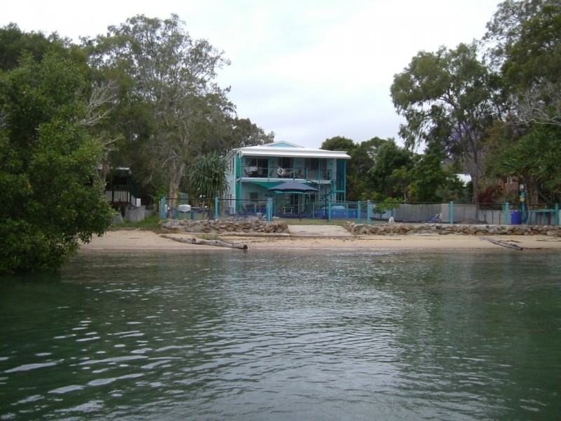19 Coondooroopa Drive, Macleay Island QLD 4184