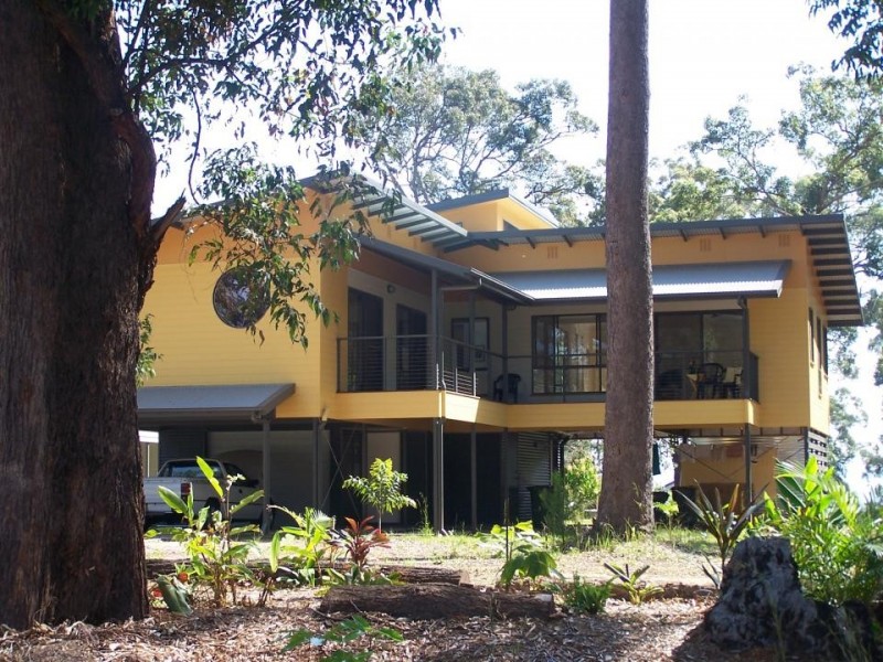 31 President Terrace, Macleay Island QLD 4184