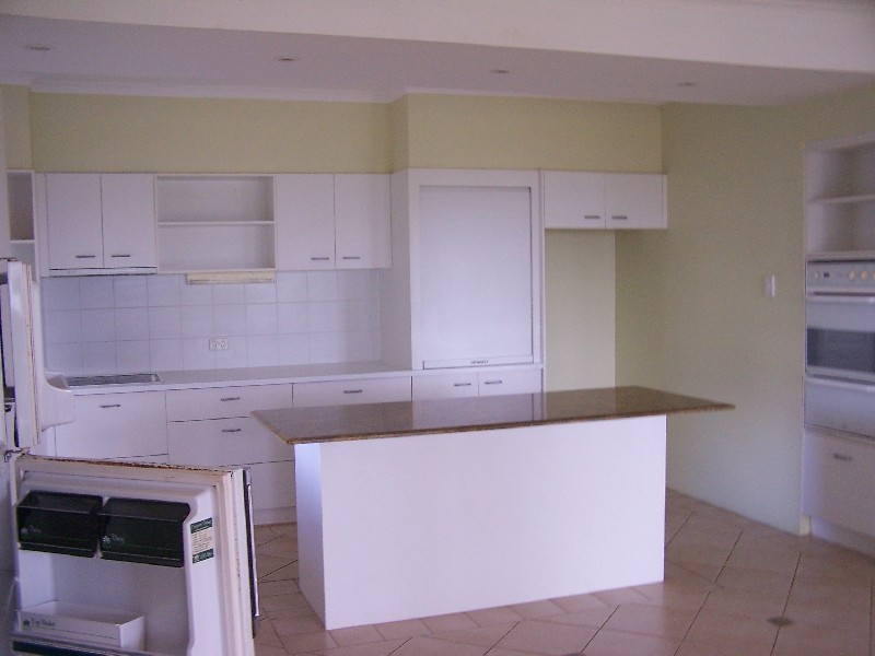 3 Attunga Street, Macleay Island QLD 4184