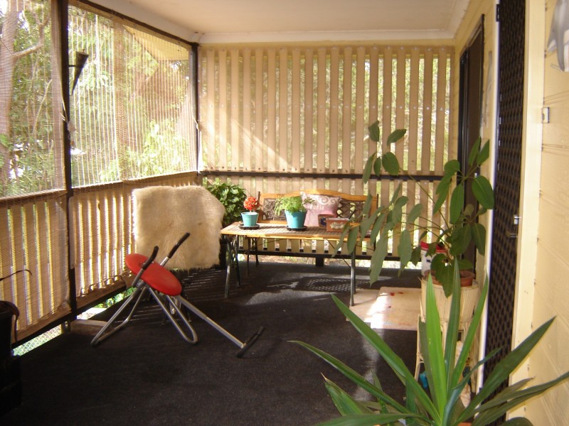 10 Curlew Street, Macleay Island QLD 4184