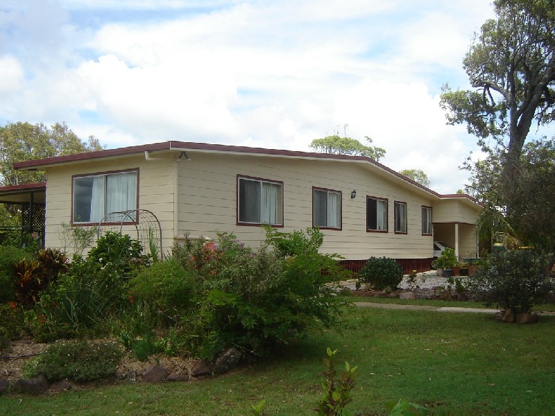 17 Coorong Street, Macleay Island QLD 4184