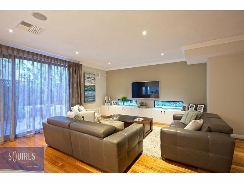 67 Clarkson Road, Maylands WA 6051