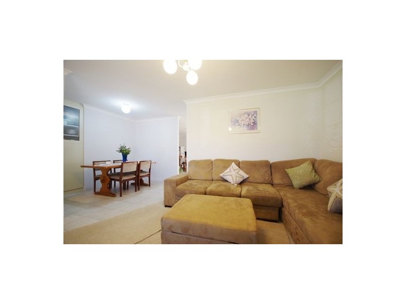 30 Gilroyd Loop, Ballajura WA 6066