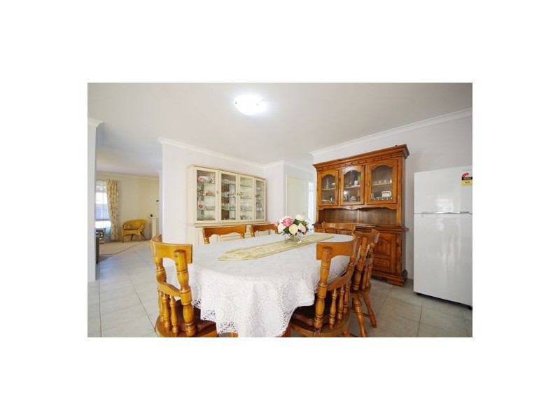 30 Gilroyd Loop, Ballajura WA 6066