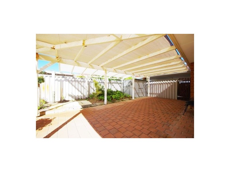 30 Gilroyd Loop, Ballajura WA 6066