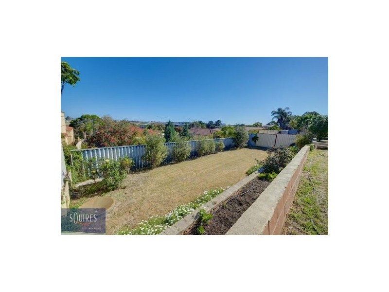 13 Spinnaker Crest, Ballajura WA 6066