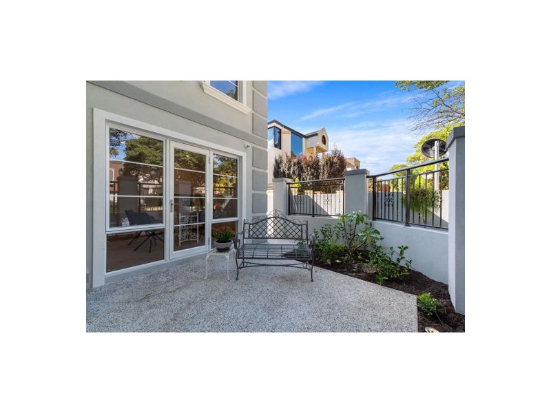 13B The Avenue, Crawley WA 6009