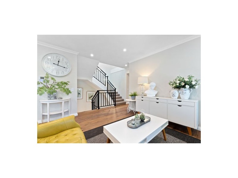 13B The Avenue, Crawley WA 6009