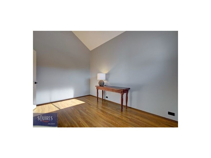 30 Watsonia Road, Gooseberry Hill WA 6076