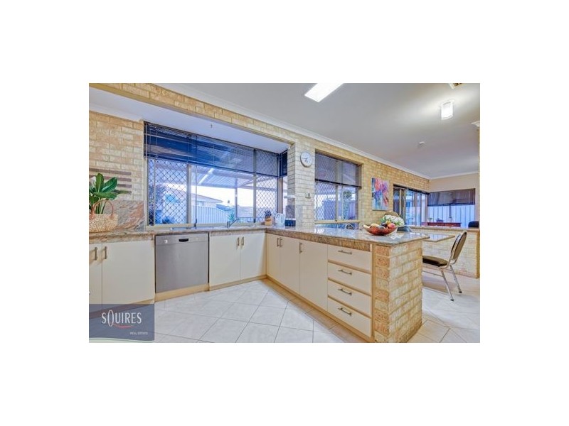 8 Cambrian Mall, Alexander Heights WA 6064