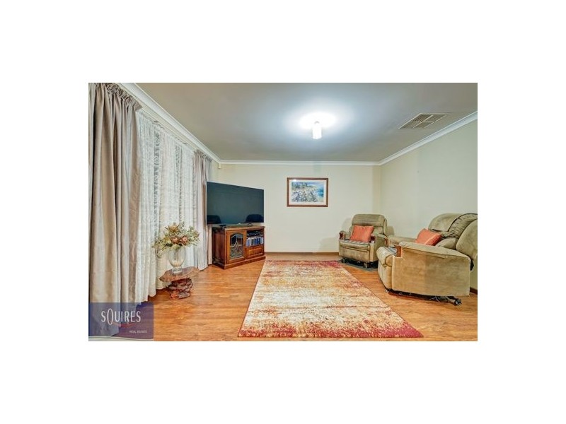 8 Cambrian Mall, Alexander Heights WA 6064