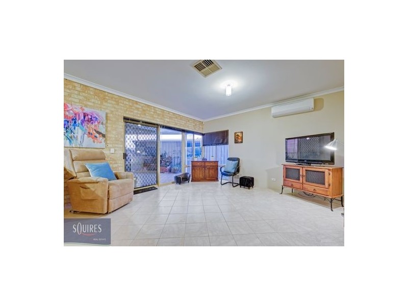 8 Cambrian Mall, Alexander Heights WA 6064