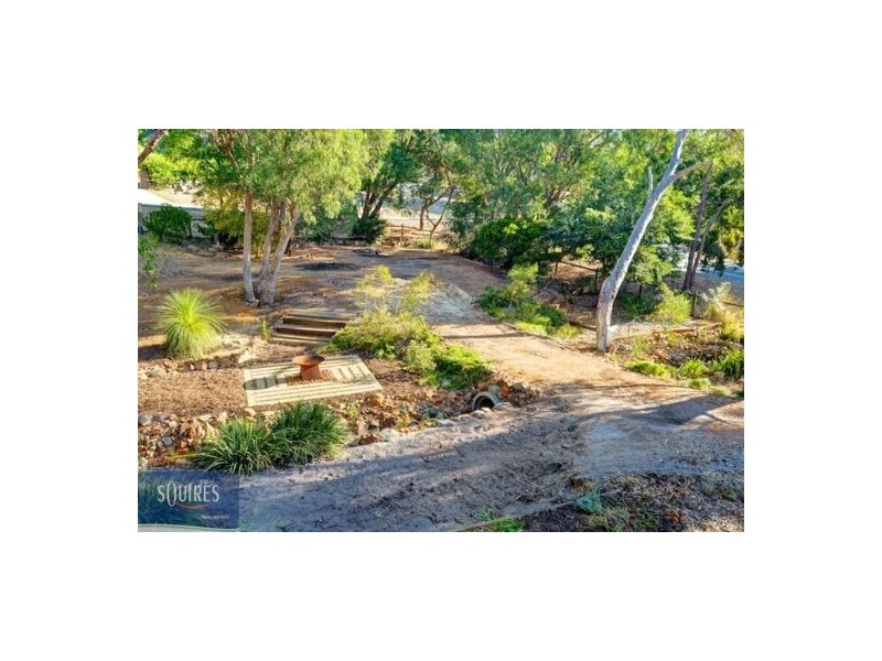 30a Watsonia Road, Gooseberry Hill WA 6076