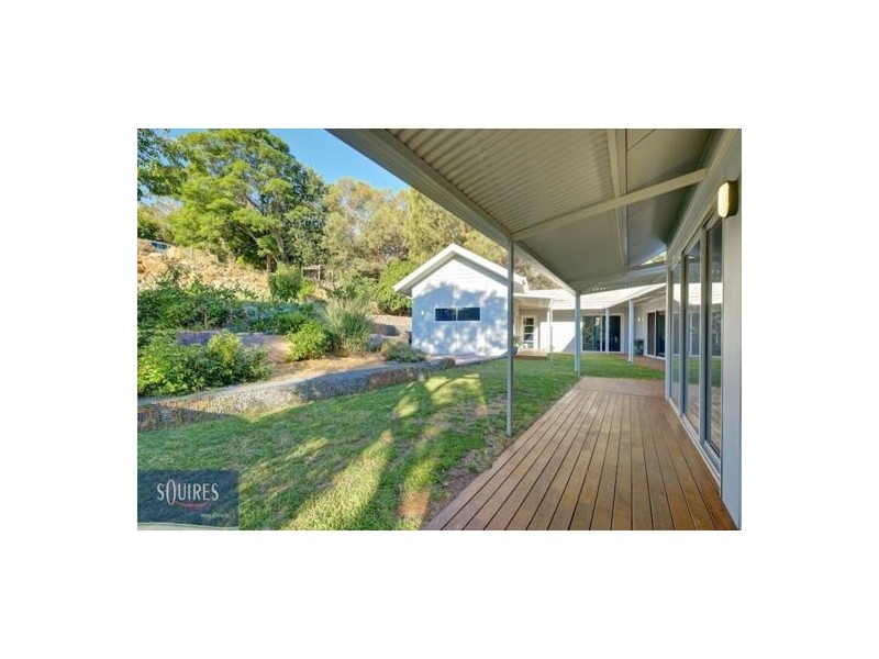 30a Watsonia Road, Gooseberry Hill WA 6076