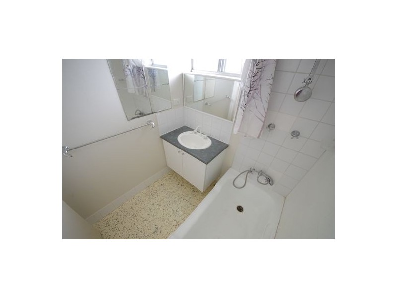 2/6 Seaton Place, Girrawheen WA 6064