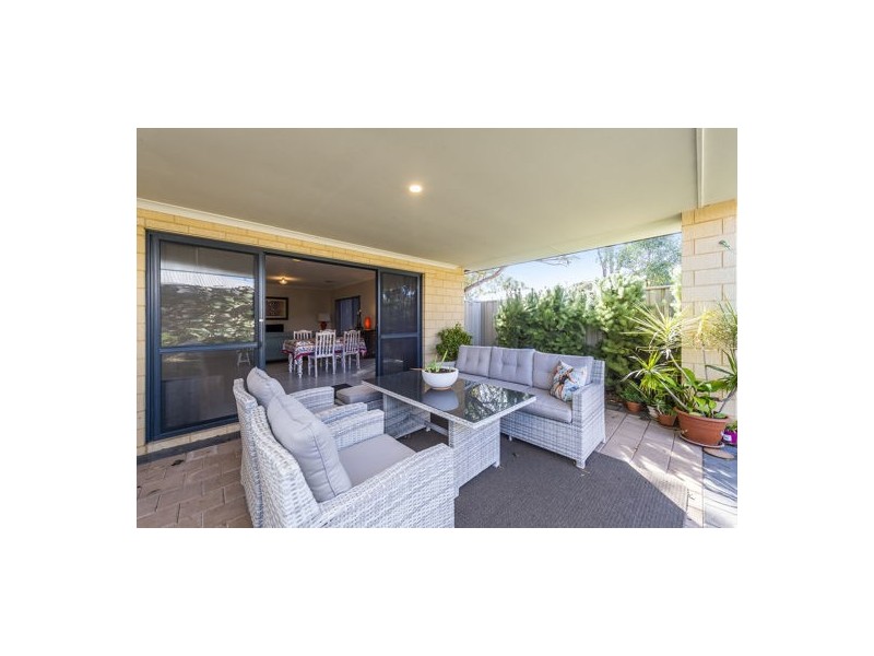 17a Hirono Approach, Meadow Springs WA 6210