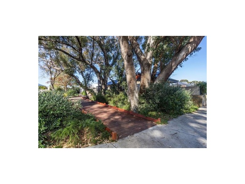 17a Hirono Approach, Meadow Springs WA 6210
