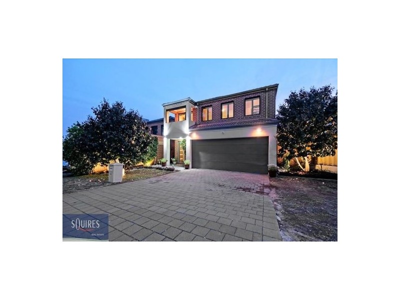 2/24 Bromley Street, Embleton WA 6062