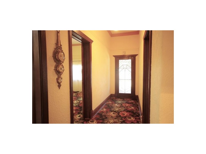 105 Crawford Road, Maylands WA 6051