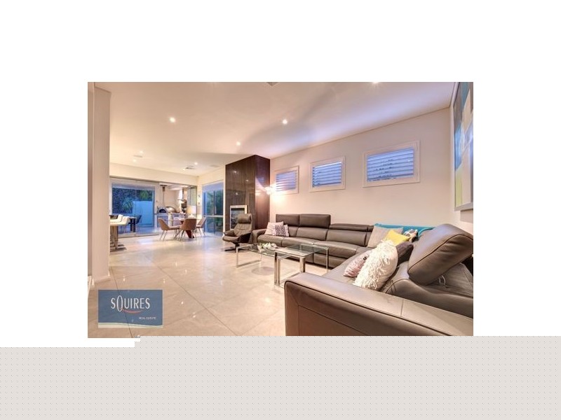 77 Hope Avenue, Salter Point WA 6152
