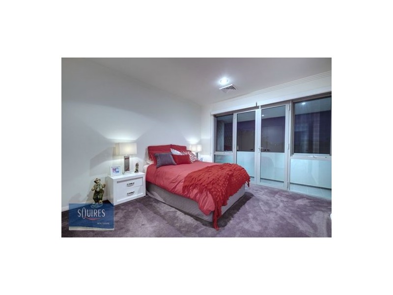 77 Hope Avenue, Salter Point WA 6152