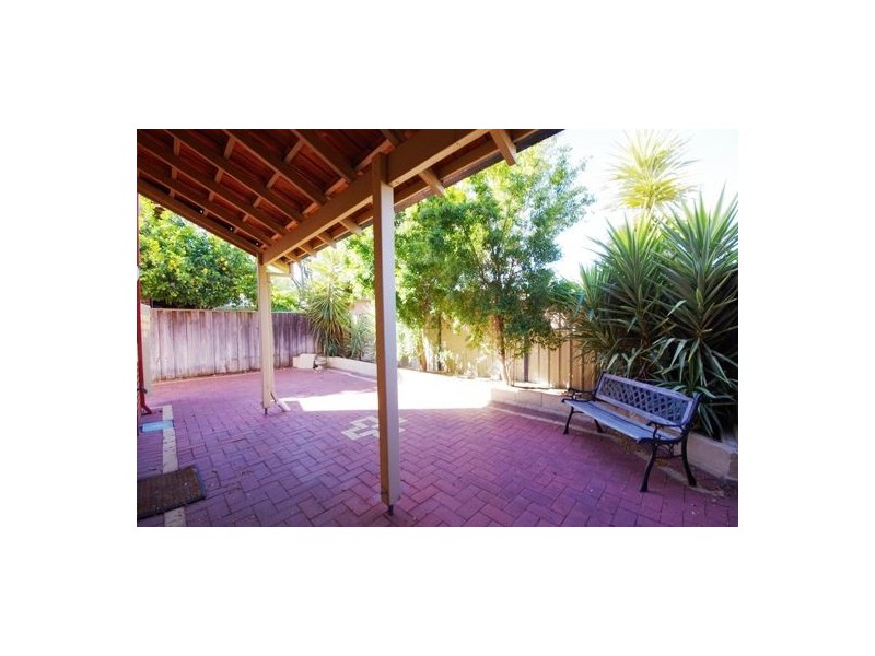 4/42 Caledonian Ave, Maylands WA 6051