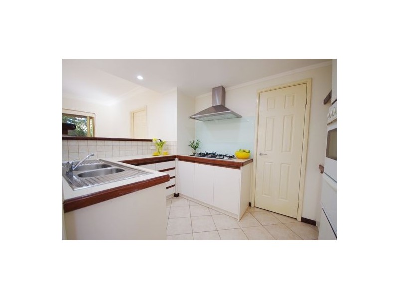 4/42 Caledonian Ave, Maylands WA 6051