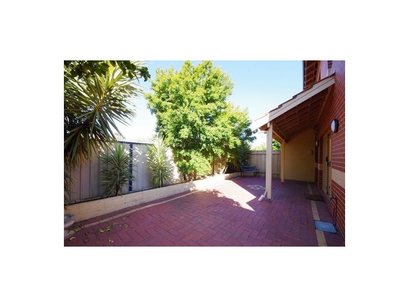 4/42 Caledonian Ave, Maylands WA 6051