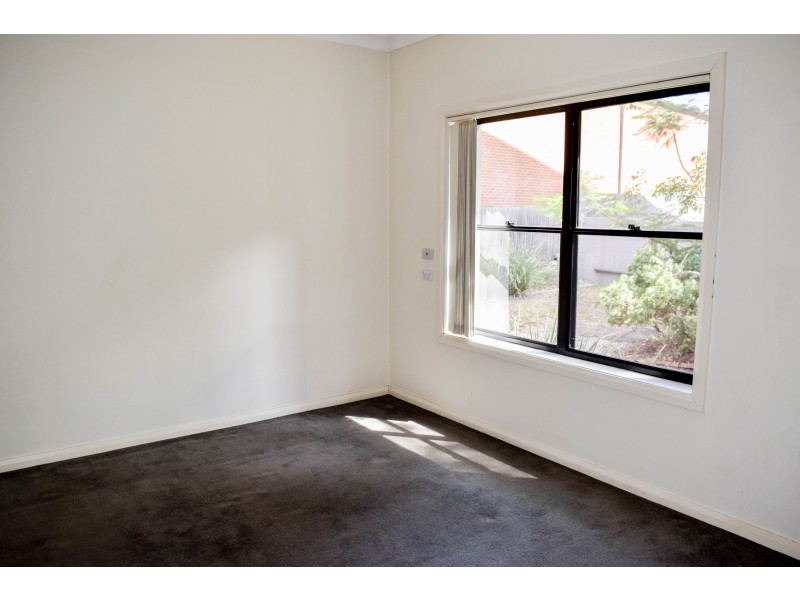 8/13-15 Howard Avenue, Northmead NSW 2152