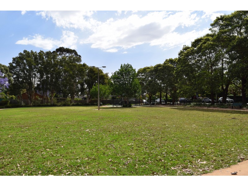 8/13-15 Howard Avenue, Northmead NSW 2152