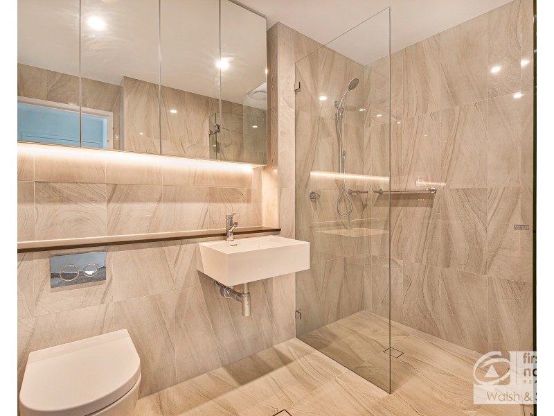 318/180-192 Caroline Chisholm Drive, Winston Hills NSW 2153